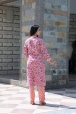 Sadabahar Kurta Pant Set - Image 5